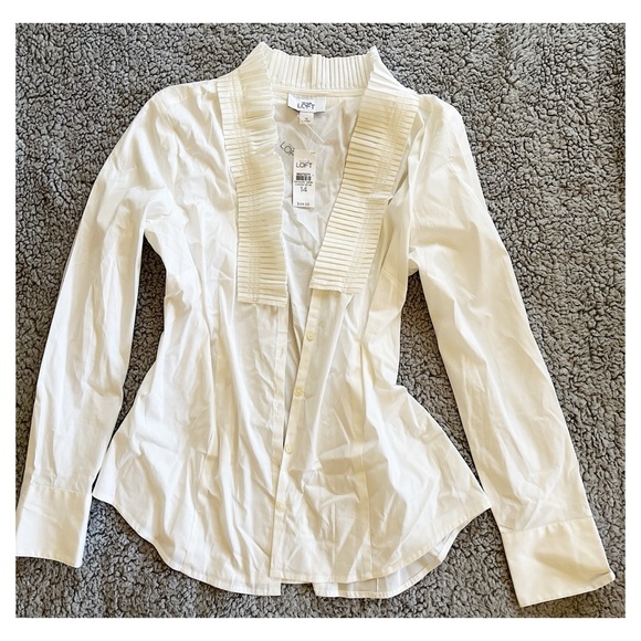 LOFT Tops - Ann Taylor LOFT✨NWT✨14 Ivory White Long Sleeve Ruffle Button Down Blouse.
